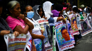 Dez anos depois, familiares dos 43 estudantes mexicanos desaparecidos exigem justi&ccedil;a