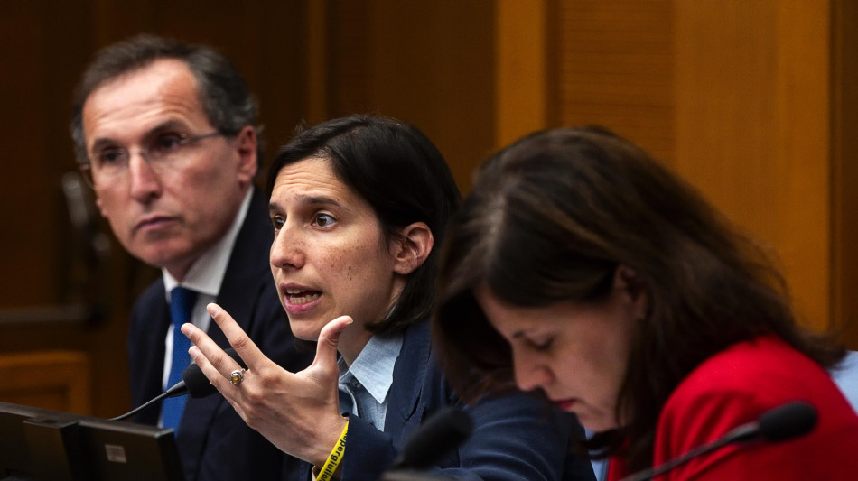 Pd, destra pensa solo a garantire se stessa, l.elettorale irricevibile