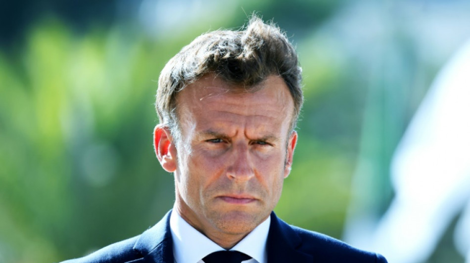 Macron dice que le toca a Ir&aacute;n proceder en las negociaciones sobre el acuerdo nuclear