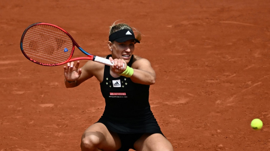 Kerber k&auml;mpft sich in Runde drei