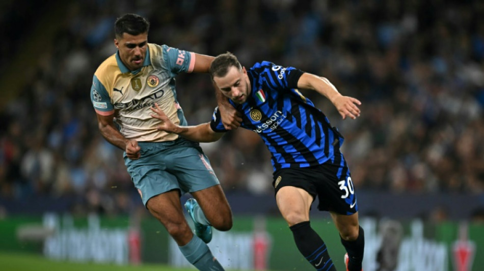 Manchester City e Inter de Mil&atilde;o estreiam na Champions com empate sem gols