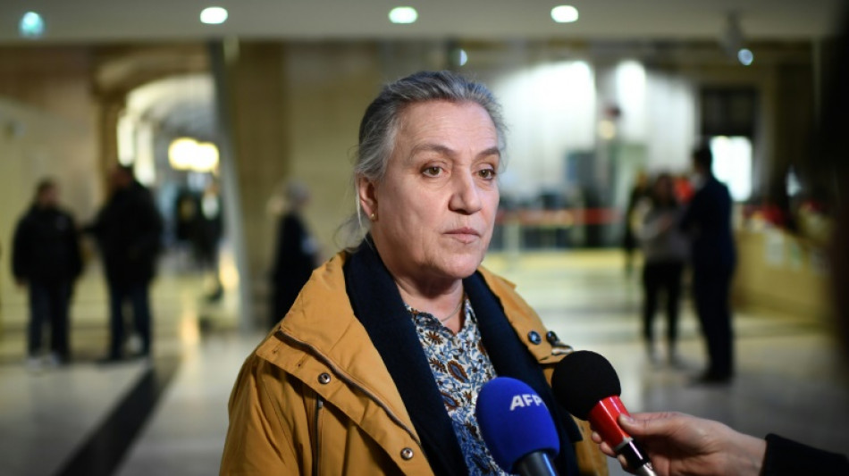 Proc&egrave;s en appel du Mediator: Ir&egrave;ne Frachon r&eacute;clame "justice" contre le "cynisme" de Servier