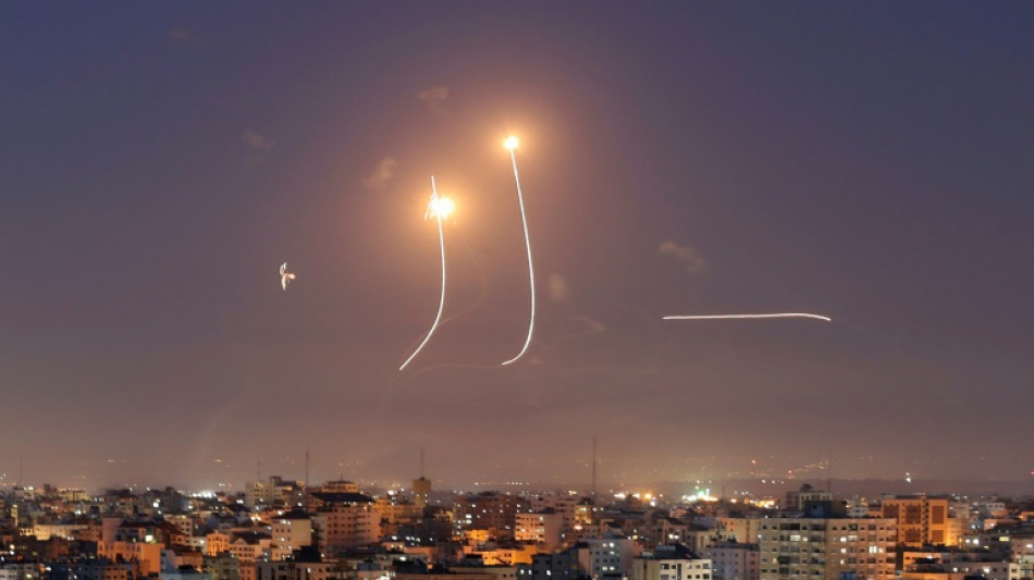 Disparan cientos de cohetes desde Gaza tras nuevos ataques israel&iacute;es