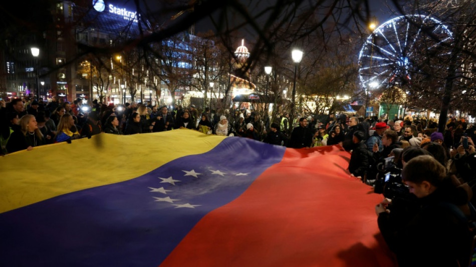 L'opposante v&eacute;n&eacute;zu&eacute;lienne Machado r&eacute;appara&icirc;t &agrave; Oslo au lendemain de son Nobel de la paix