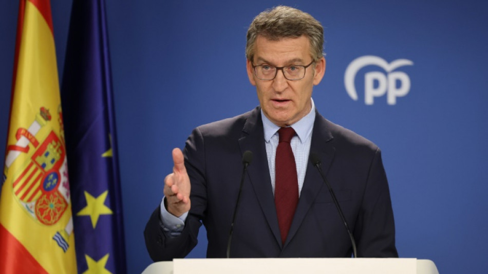 Oposi&ccedil;&atilde;o espanhola acusa Pedro S&aacute;nchez de dar 'espet&aacute;culo' diante do mundo