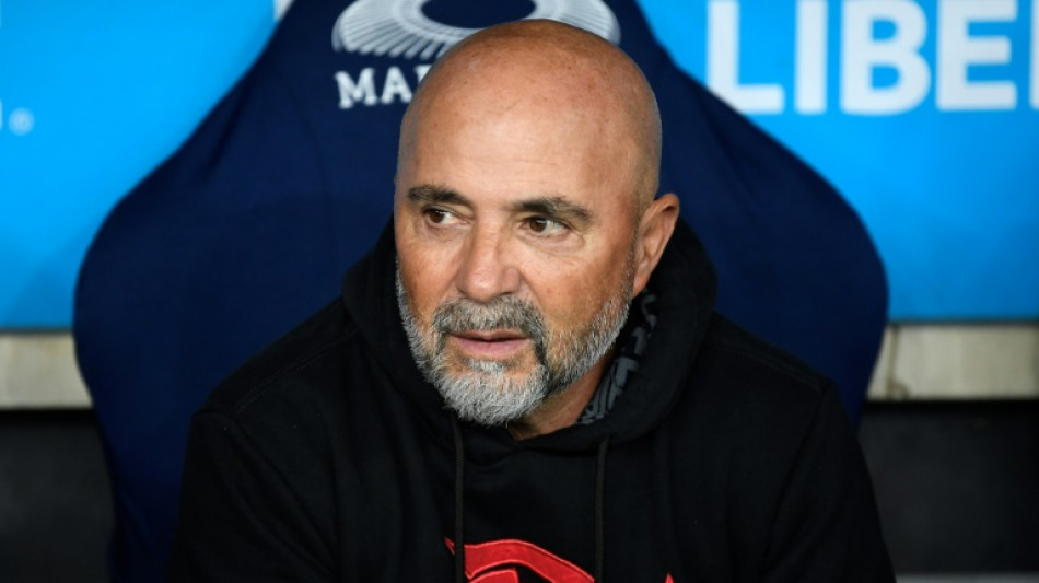 Flamengo anuncia sa&iacute;da do t&eacute;cnico argentino Jorge Sampaoli
