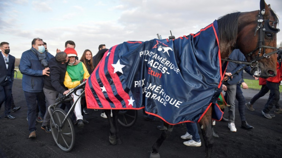 Le trotteur fran&ccedil;ais Davidson du Pont remporte le 101e Prix d'Am&eacute;rique