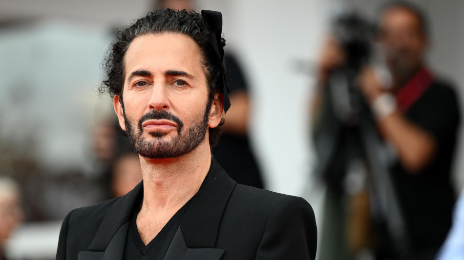Marc Jacobs pronto a vestire Luigi Mangione al processo