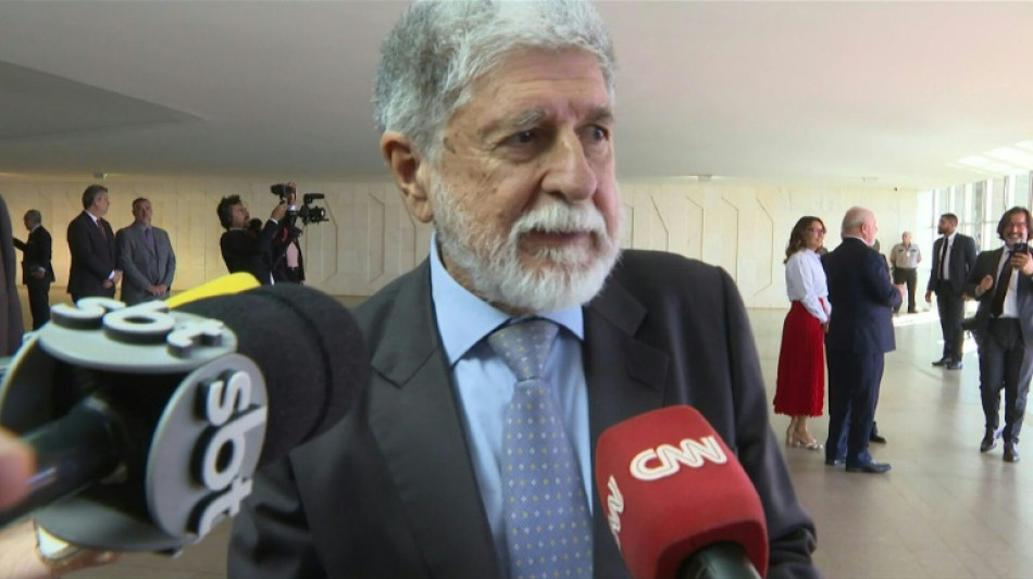 R&uacute;ssia debilitada 'n&atilde;o interessa a ningu&eacute;m', diz Celso Amorim