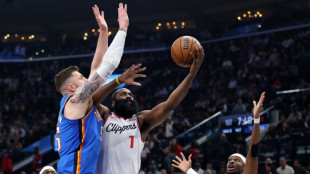 Thunder roll Clippers to stay unbeaten as SGA keeps streak alive