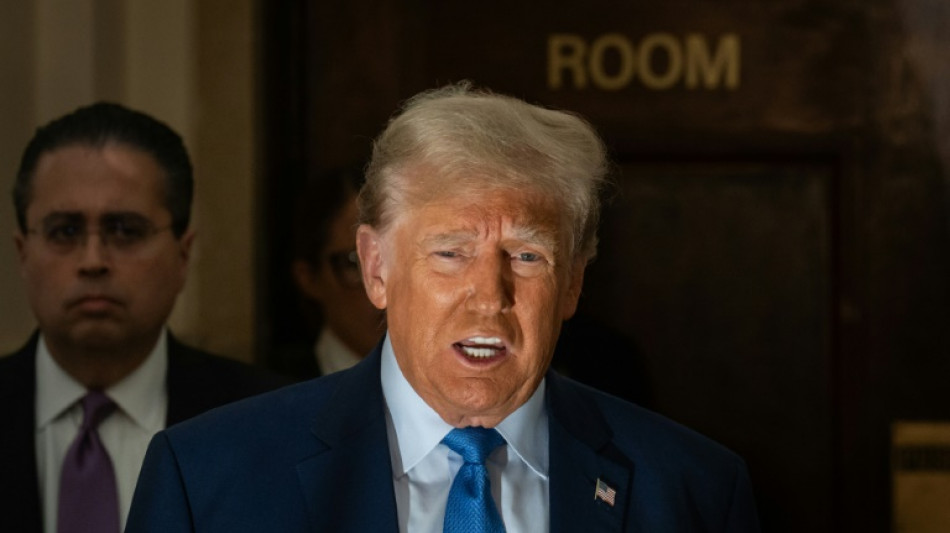 Combativo e virulento, Trump se defende em julgamento que amea&ccedil;a seu imp&eacute;rio imobili&aacute;rio