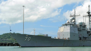 Un buque lanzamisiles de EEUU ingresa al canal de Panamá rumbo al Caribe