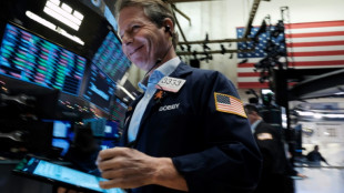Wall Street ouvre en ordre dispers&eacute; apr&egrave;s le long week-end de No&euml;l