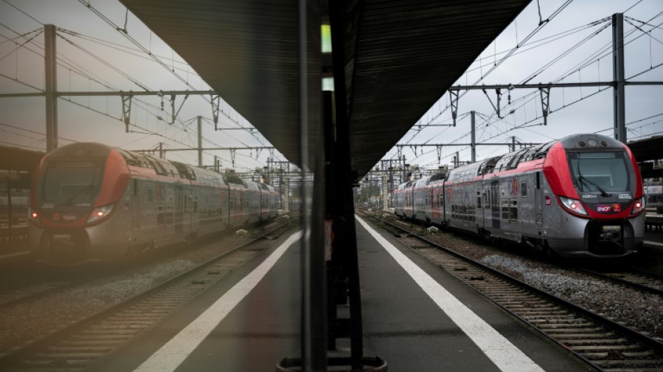 Gr&egrave;ve &agrave; la SNCF: pas de mobilisation massive mais la perspective d'une fin d'ann&eacute;e tendue