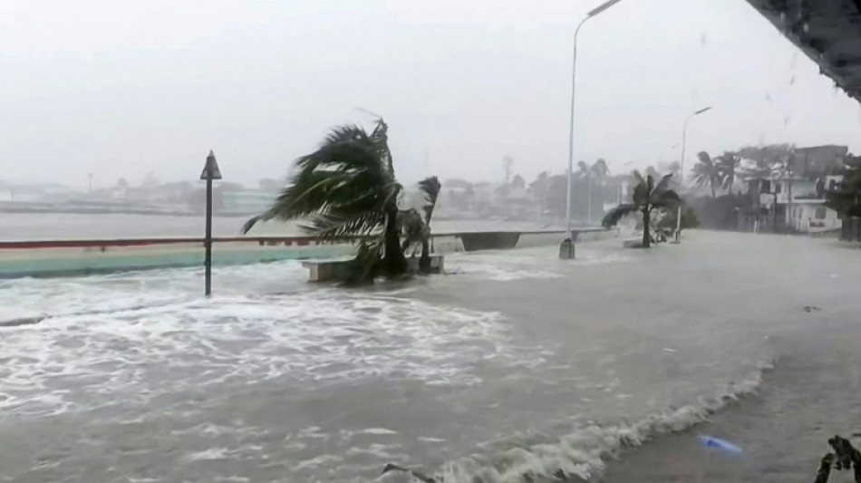 Philippinen erwarten Taifun "Fung-wong" - Mehr als eine Million Menschen evakuiert