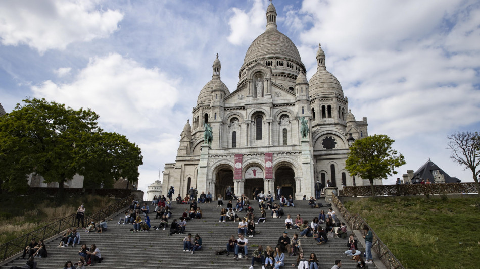 Sgomberato lo storico circolo bocciofilo di Montmartre a Parigi
