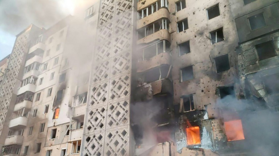 Bombardeio russo mata 25 pessoas na Ucr&acirc;nia antes de visita fracassada de Zelensky &agrave; Turquia