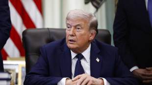 Trump, 'l'Iran ci ha detto che &egrave; al collasso, ci chiede di riaprire Hormuz'