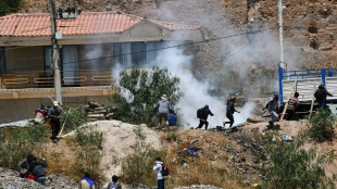 Apoiadores de Evo Morales ocupam quartel e ret&ecirc;m 20 militares na Bol&iacute;via