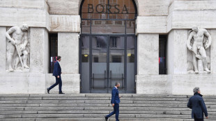 Borsa: Milano apre in calo (-0,12%)