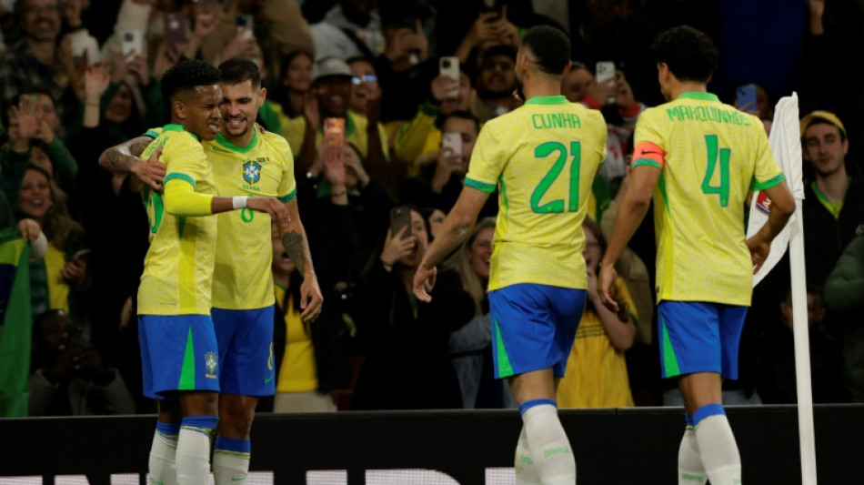 Brasil vence (2-0) e convence em amistoso preparatório para Copa contra Senegal