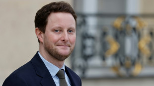 Raffineries: le gouvernement "n'h&eacute;sitera pas" &agrave; faire faire des r&eacute;quisitions, selon Cl&eacute;ment Beaune