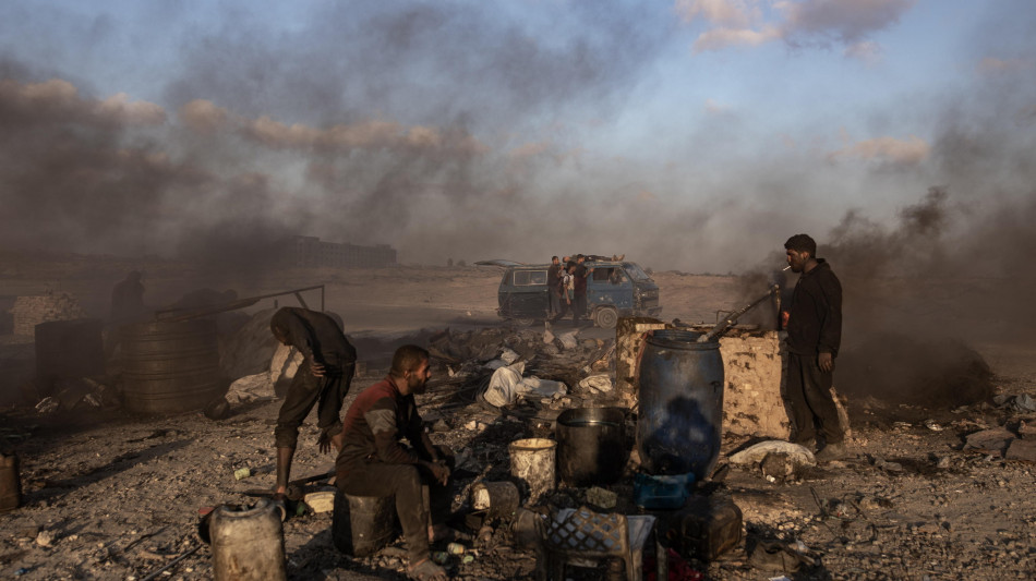 Fonti mediche, raid israeliani a Gaza, i morti sono 41