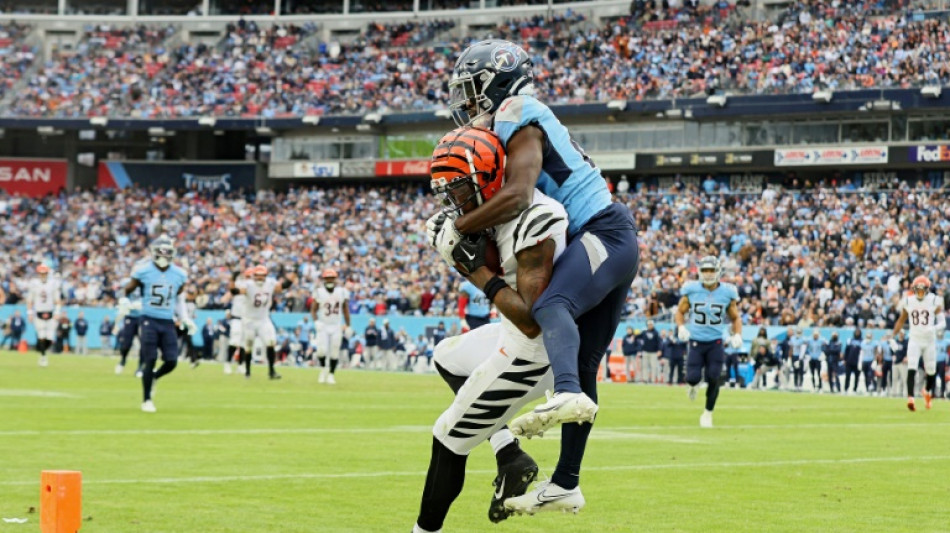 Bengals beat Titans as Dolphins, Chiefs make it five in a row