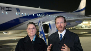 Israels Pr&auml;sident zu historischem Besuch in den Emiraten eingetroffen