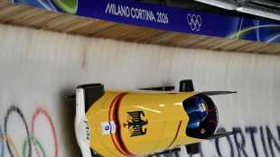 Ausrufezeichen zum Auftakt: Lochner distanziert Friedrich 