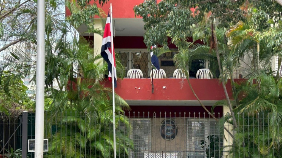 Costa Rica fecha embaixada em Cuba e diz que &eacute; preciso 'limpar o hemisf&eacute;rio de comunistas'