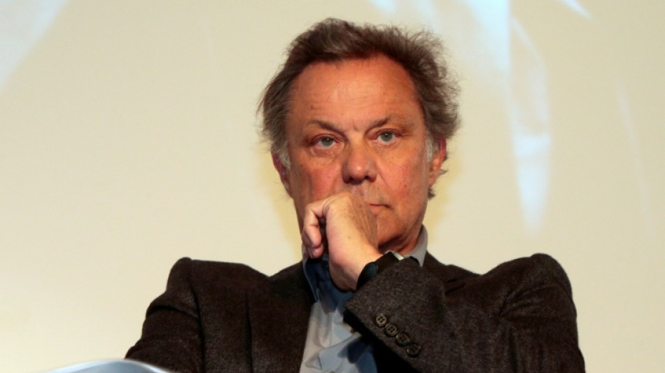 Annulation de repr&eacute;sentations de Philippe Caub&egrave;re, vis&eacute; par une enqu&ecirc;te pour "atteinte sexuelle"