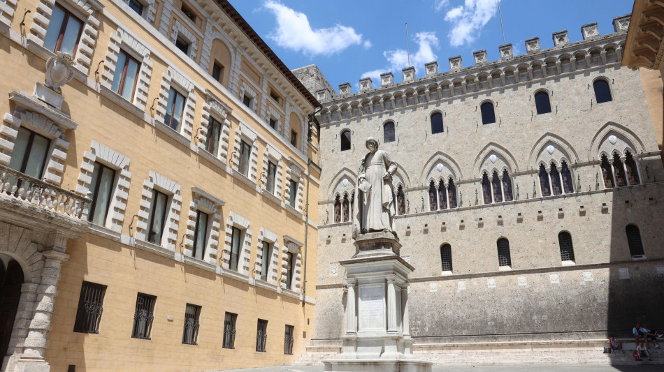 Il risiko bancario non scalda la Borsa, Mps +0,6%