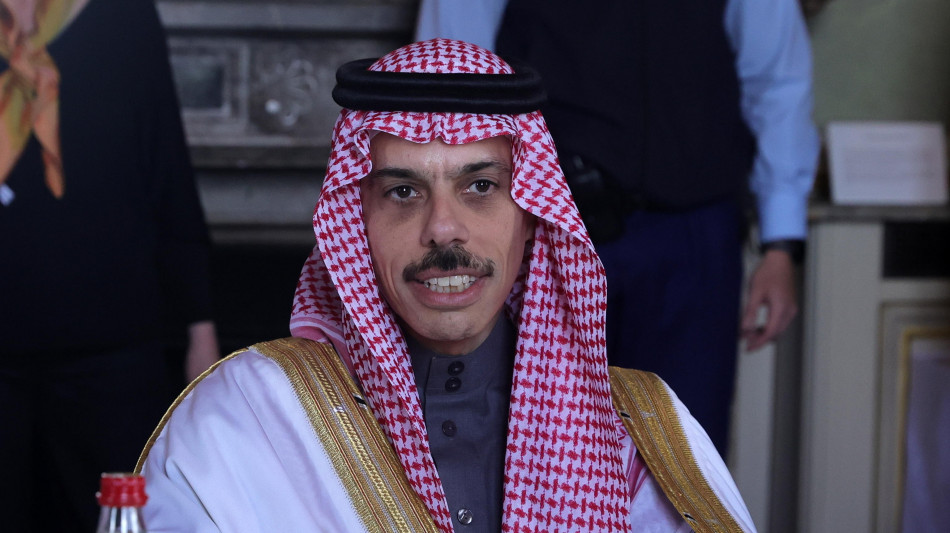 Il ministro degli Esteri saudita domenica in Cisgiordania