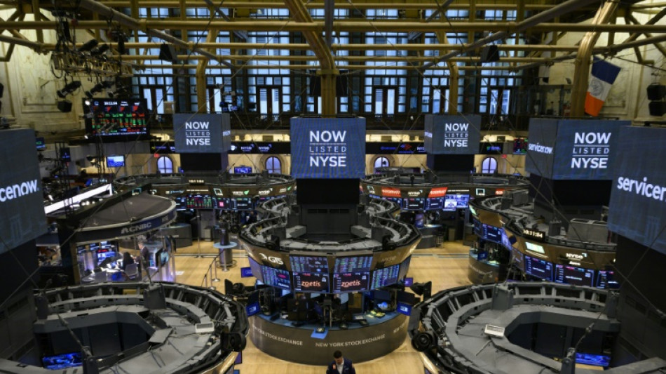 Wall Street finit la semaine en berne face &agrave; la tension des taux
