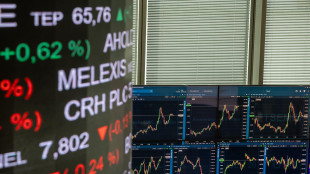 Borsa: l'Europa in avvio &egrave; cauta, Parigi +0,17%