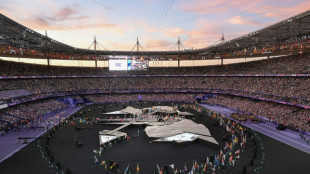 La c&eacute;r&eacute;monie de cl&ocirc;ture des Jeux d&eacute;bute apr&egrave;s une ultime m&eacute;daille fran&ccedil;aise