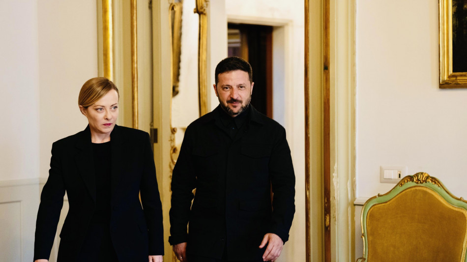 Zelensky, situazione difficile ma resistiamo nel Kursk