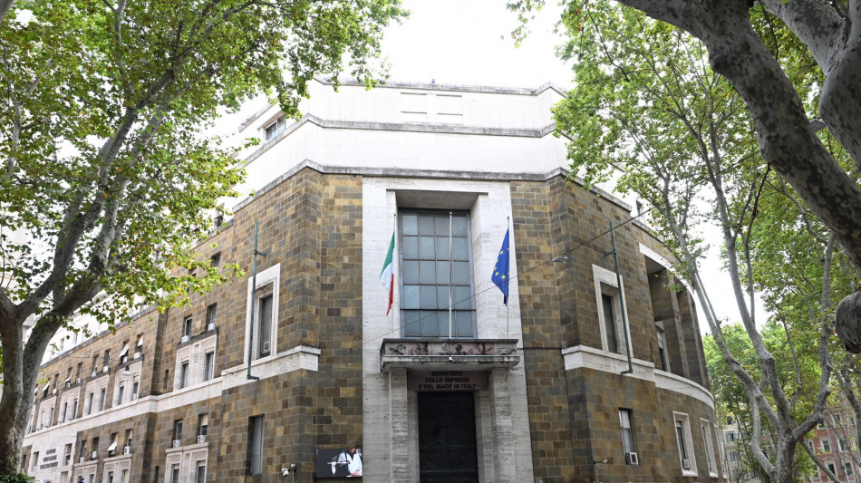 Mimit, 'prosegue monitoraggio su prezzi energia e materie prime'