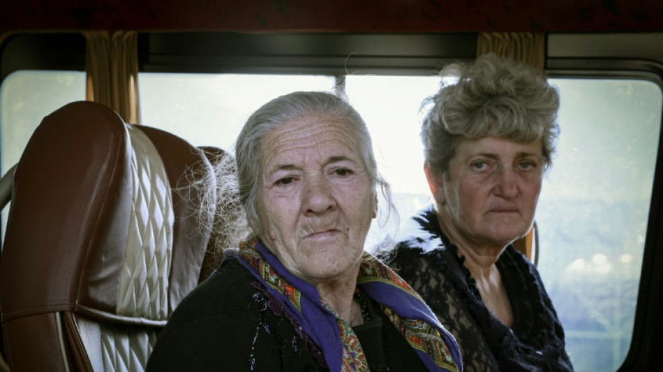 Refugees stream into Armenia from Azerbaijani separatist enclave
