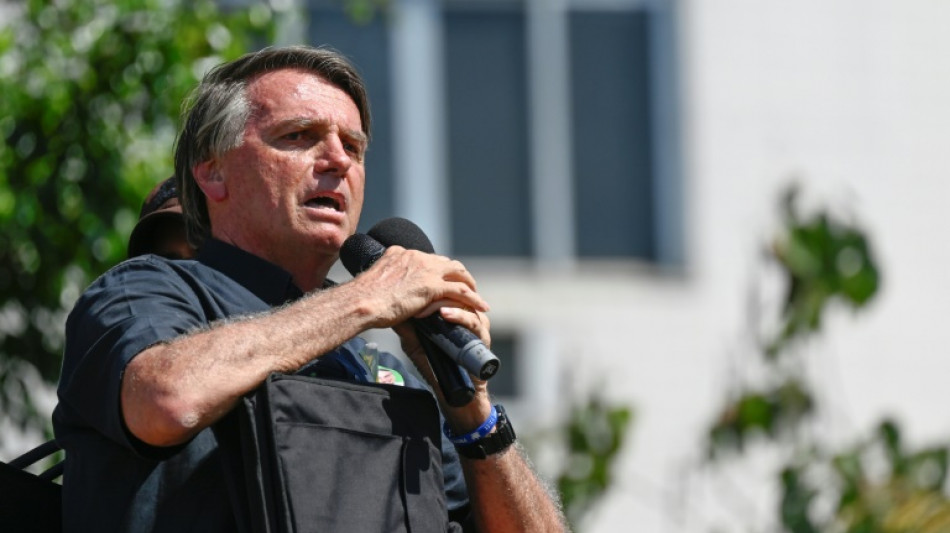 Bolsonaro convoca 'ato pac&iacute;fico' para se defender de acusa&ccedil;&otilde;es de tentativa de golpe