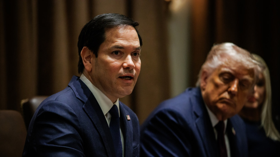 Rubio, grande errore includere reporter su chat Pentagono