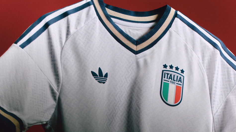 La seconda maglia della Nazionale, omaggio alla sartoria italiana