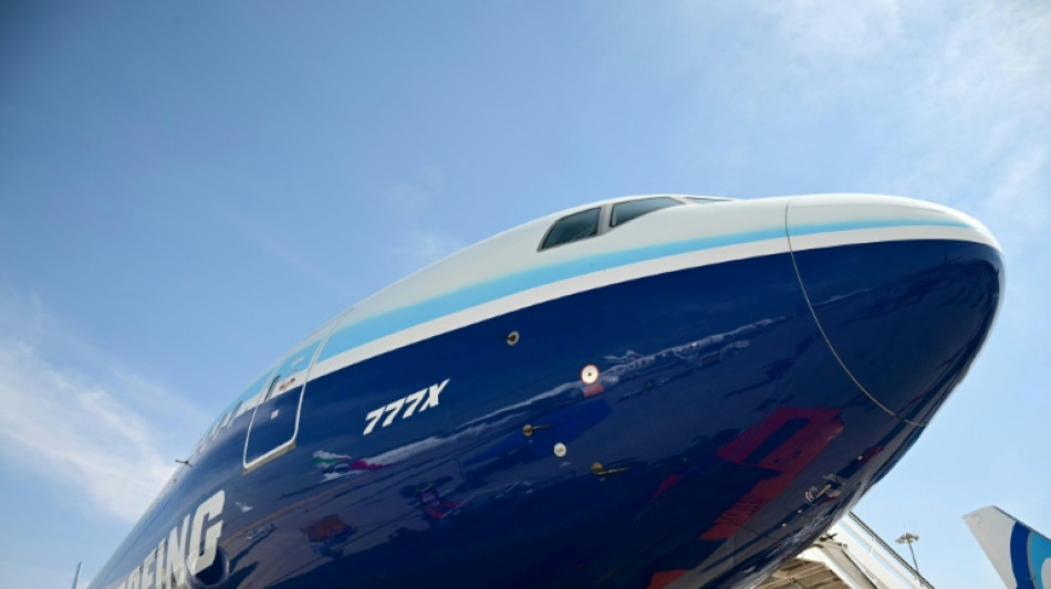 EEUU compra aviones Boeing para deportar a migrantes