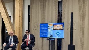Tendaggi e sipari di Alcantara vestono il Padiglione Italia