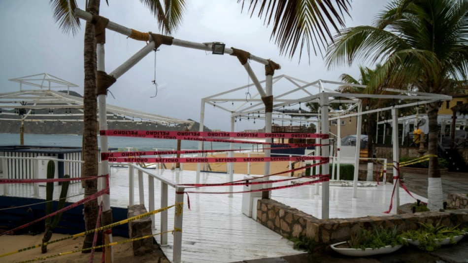 Hurac&aacute;n Norma avanza hacia el noroeste de M&eacute;xico mientras poblaci&oacute;n toma precauciones