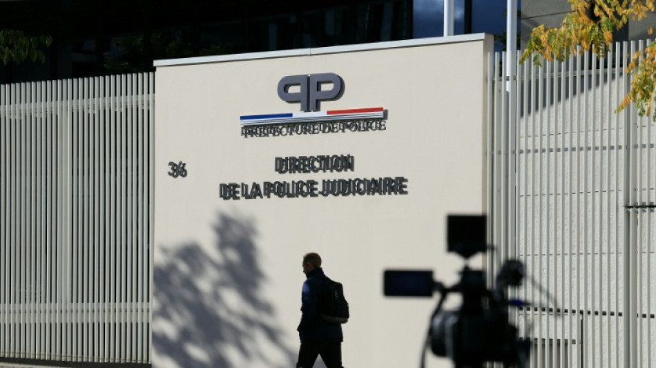 Erster Fahndungserfolg nach Louvre-Diebstahl: Polizei nimmt zwei Verdächtige fest