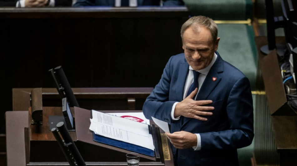 Donald Tusk presta juramento como primeiro-ministro da Pol&ocirc;nia