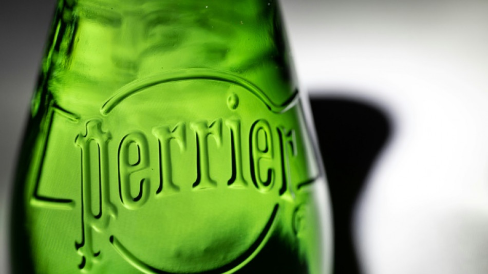 L'UFC-Que Choisir demande la suspension de la commercialisation d'eaux Perrier