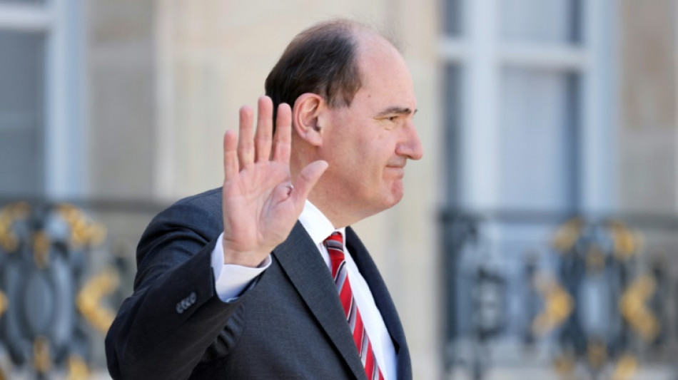 Remaniement: Castex s'appr&ecirc;te &agrave; d&eacute;missionner, le nom de son successeur attendu dans l'apr&egrave;s-midi